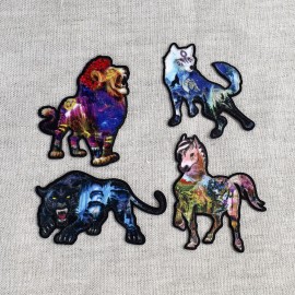 M MOTIF FANTASTIC ANIMALS