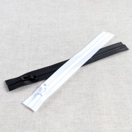 Black/white zip