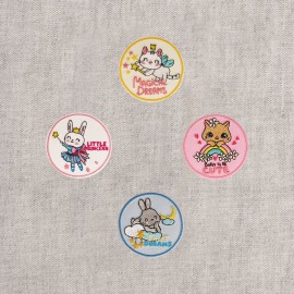 M Motif wonderful animals