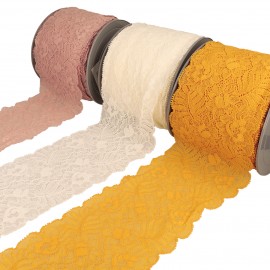 Elastic lace with flowers and leaf