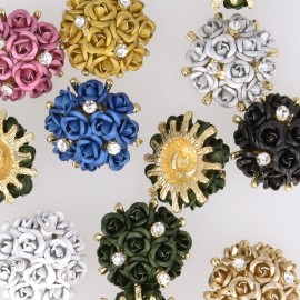 METAL BUNCH OF FLOWERS BUTTON