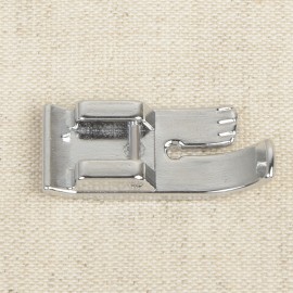 STRAIGHT STITCH PRESSER FOOT