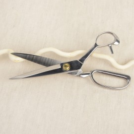 PROFESSIONAL SCISSORS