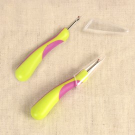 ERGONOMICAL SEAM RIPPER