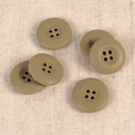 4 holes button with wide edge