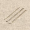 Tapestry needle with curv ed point *3